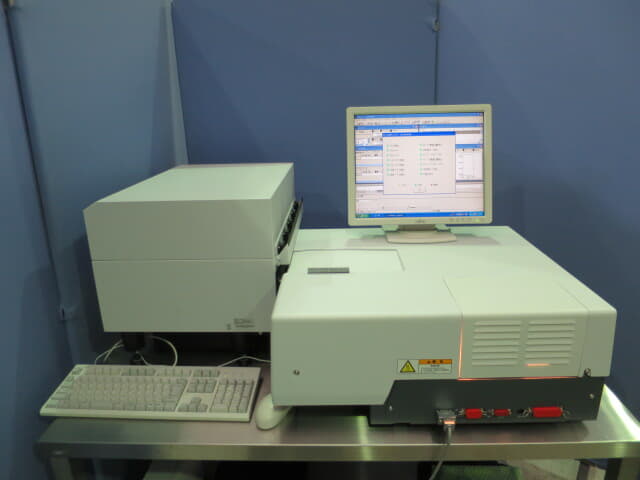SHIMADZU UV-VIS Spectrophotometer 