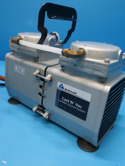 BUEHLER 研究所用真空システム Cast N' Vac 1000 Vacuum System