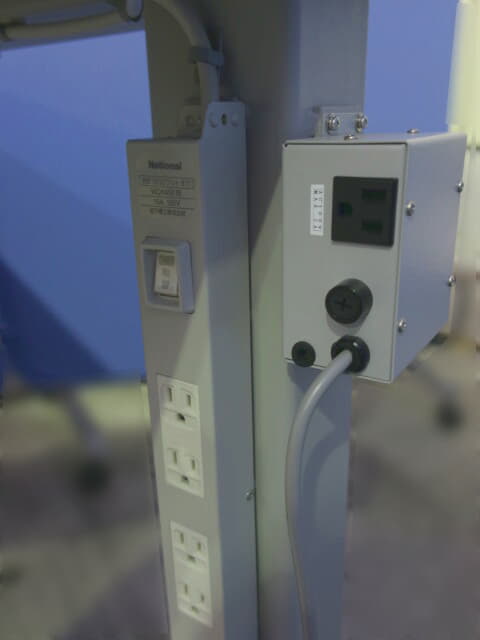 特許機器 デスク型パッシブ除振台 ARO-8075R1