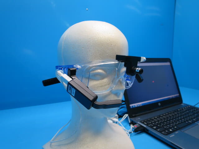 中古 竹井機器工業 眼球運動測定装置 Talk Eye Lite