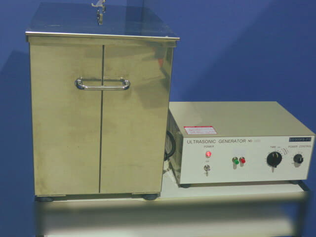 国際電気セミコンダクターズサービス 超音波洗浄機 ＵＯ３００ＦＢ－ＰＹ