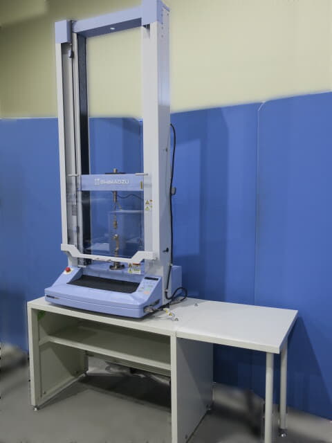 島津製作所 卓上形精密万能試験機 ags-1knx