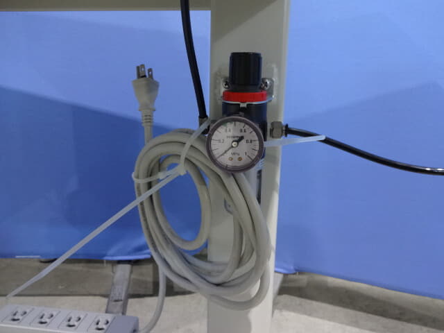 特許機器 デスク型除振台 DHS-68