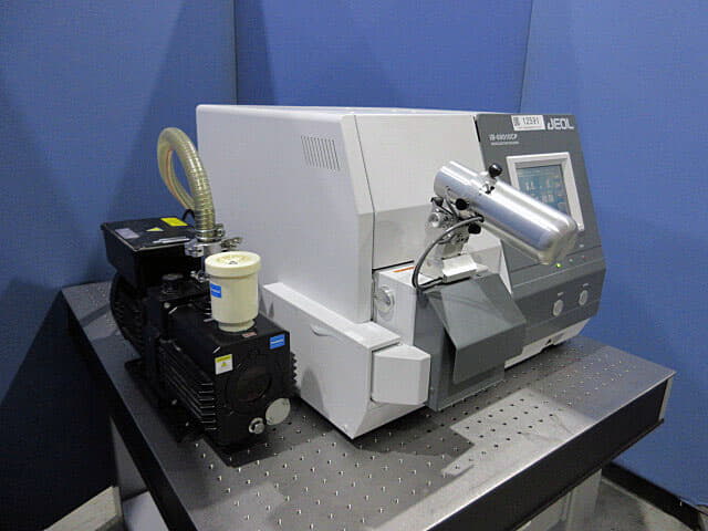 JEOL  Cross Section Polisher IB-09010CP