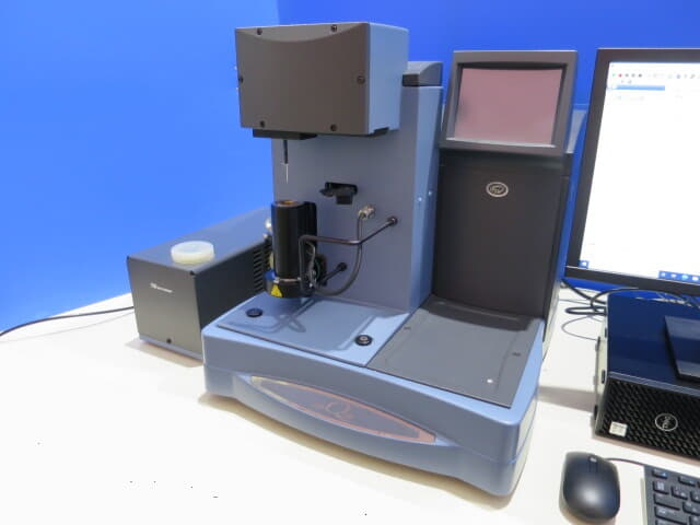 中古 ＴＧＡ熱分析装置 ＴＡＱ５００