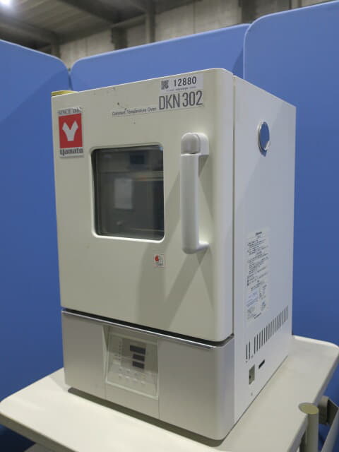 ヤマト科学 送風定温恒温器 DKN302