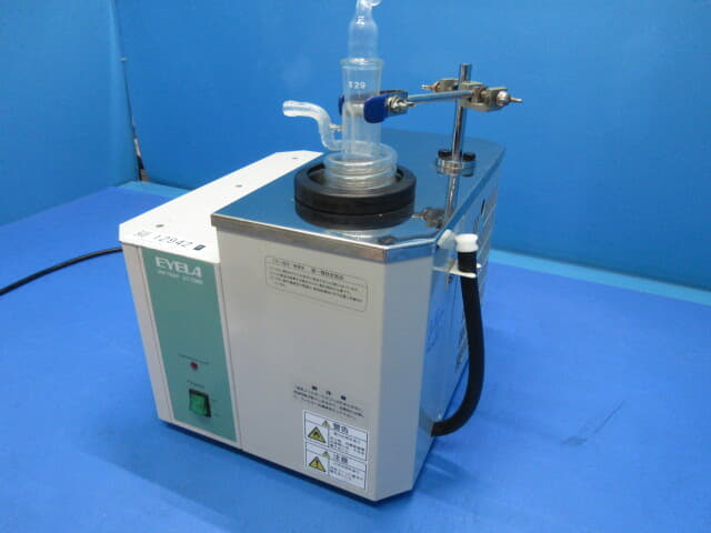 TOKYO RIKAKIKAI Cold Trap UT-1000