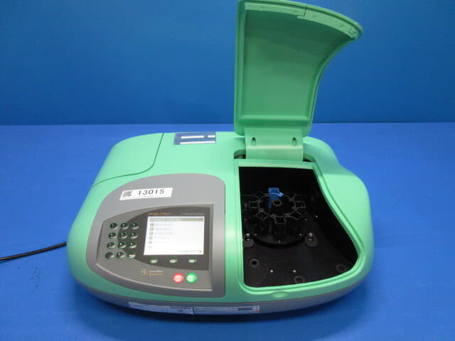 アマシャム・バイオサイエンス 紫外可視分光光度計 Ultrospec 2100 pro