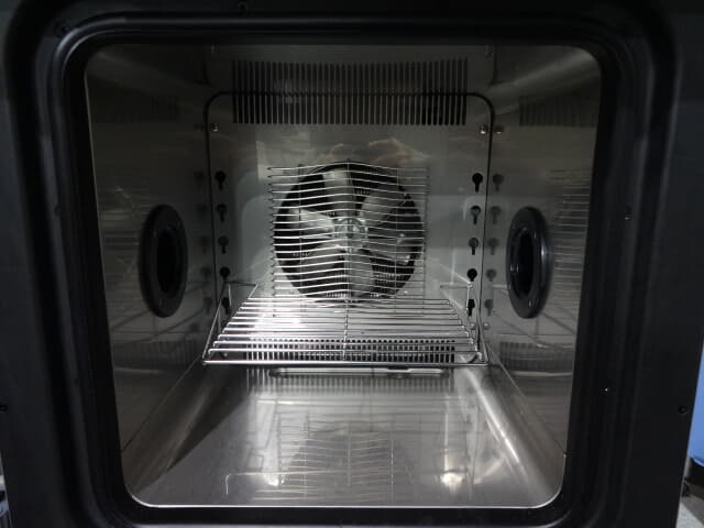 エスペック 小型環境試験器中古 SU-262