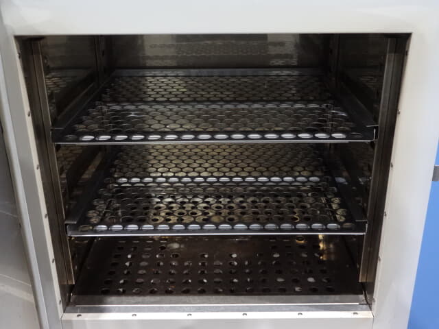 ﾔﾏﾄ科学 定温乾燥器 DX400