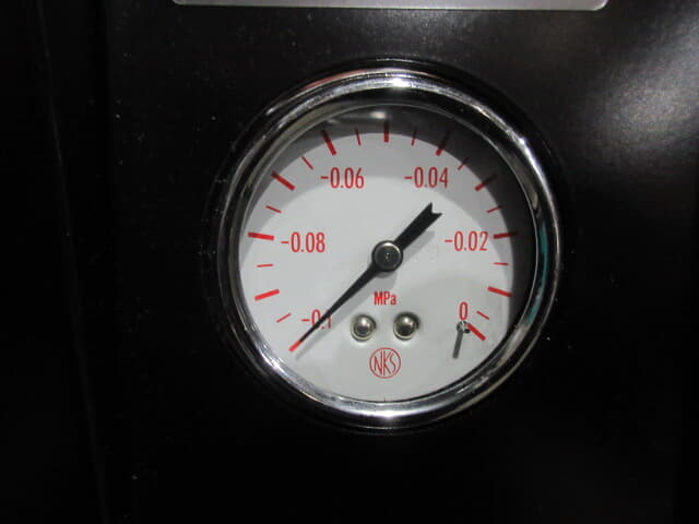 ヤマト科学　真空定温乾燥機　ＤＰ４１０