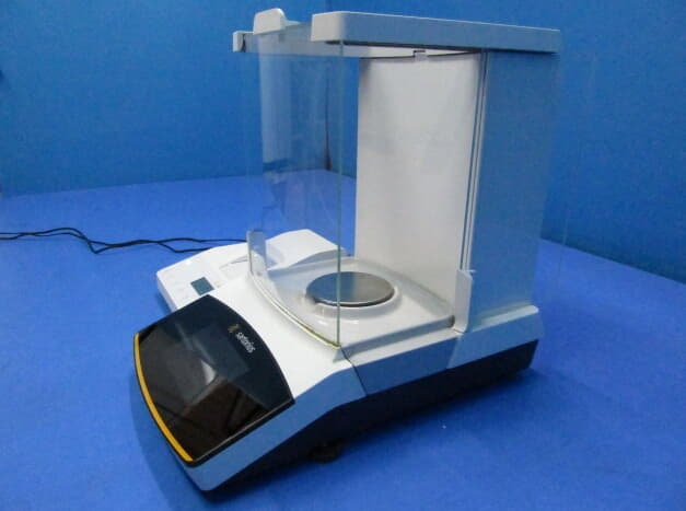 ザルトリウス 電子てんびん SecurA225D