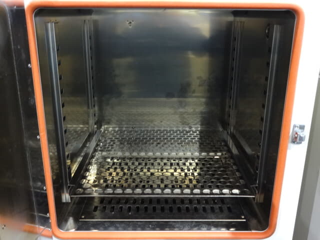 ヤマト科学 定温乾燥器中古 DVS402