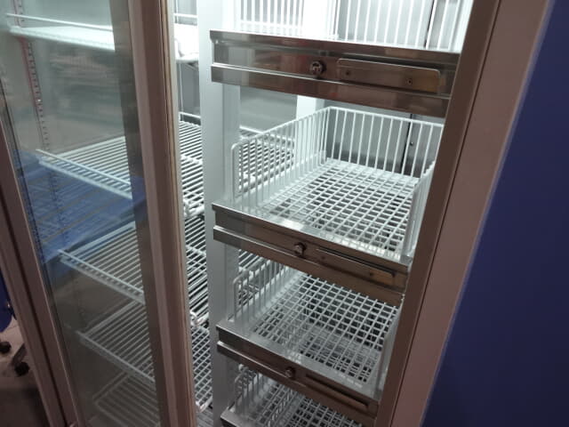 AS ONE 薬用冷蔵ショーケース中古 IMS-552-RA