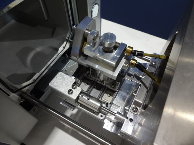 日立 卓上電子顕微鏡 TM3030