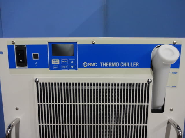 SMC 循環液温調装置ｻｰﾓﾁﾗｰ ﾗｯｸﾏｳﾝﾄ HRR050-A-20-U 