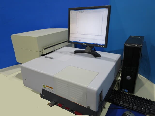 中古 SHIMADZU UV-VIS Spectrophotometer 