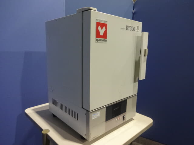 yamato Constant-Temperature Dryer DY300